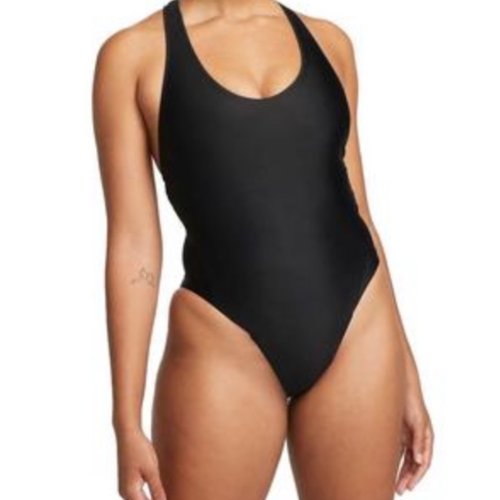 Nike Women's Hydralocck Fusion One Piece